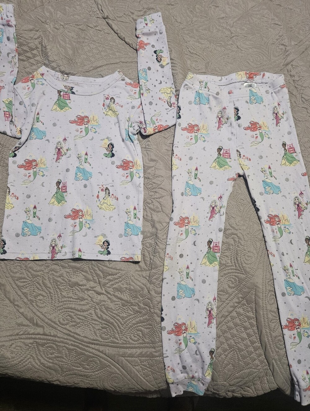 Disney Girls Multicolor Princess Pajama Set